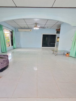 ล้อมรอบด้วยวิวเขาและลำธาร !! เงียบสงบ ร่มรื่น เย็นสบาย !!! ขายบ้านเดี่ยวหมู่บ้านรามนุช 5 ต.พูลตาหลวง อ.สัตหีบ จ.ชลบุรี