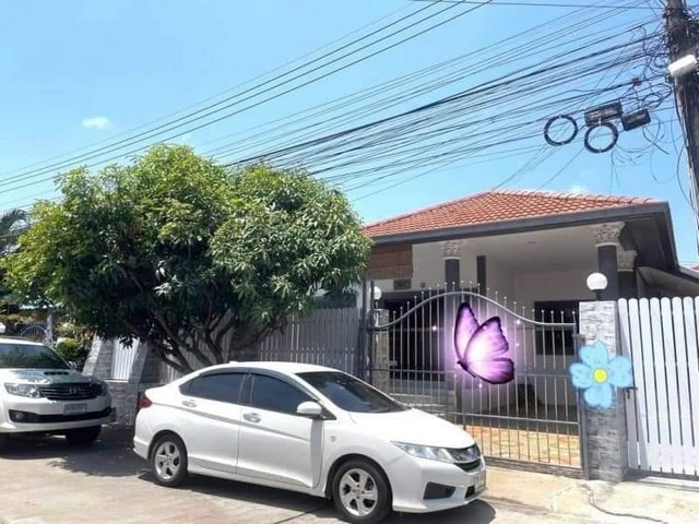 AOM 1433Location  ซอยเขาตาโล  ให้เช่าบ้านเดี่ยว  2 ห้องนอน  2 ห้องน้ำ เฟอร์นิเจอร์ครบ ปล่อยเช่าเดือนละ 17,000 บาท ล่วงหน้า 1 เดือน  มัดจำ 2 เดือนพิกัด ซอย เขาตาโลติดต่อขอรูปและรายละเอียดเพิ่มเติม  สนใจนัดชมสถานที่จริงContact คุณต๋อม 081-925-2443   คุณต๋อย 086-542-7078LINE 081-925-2443   LINE 086-542-7078 อสังหาริมทรัพย์ ยินดีรับฝากขาย-เช่า อสังหาริมทรัพย์ทุกชนิด