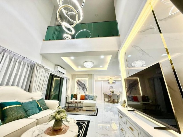 ขายบ้านหรู พัทยา พูลวิลล่า รีโนเวทใหม่ ทำเลดี ทุ่งกลม-ตาลหมัน TP-H0767