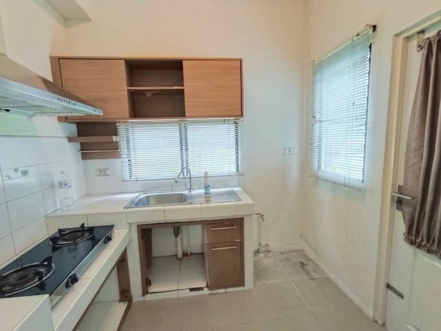 LVNu52952 ขาย บ้านเดี่ยวหมู่บ้านสีวลี รามคำแหง-วงแหวน บิ้วอิน เฟอร์นิเจอร์ครบ หิ้วกระเป๋าพร้อมเข้าอยู่