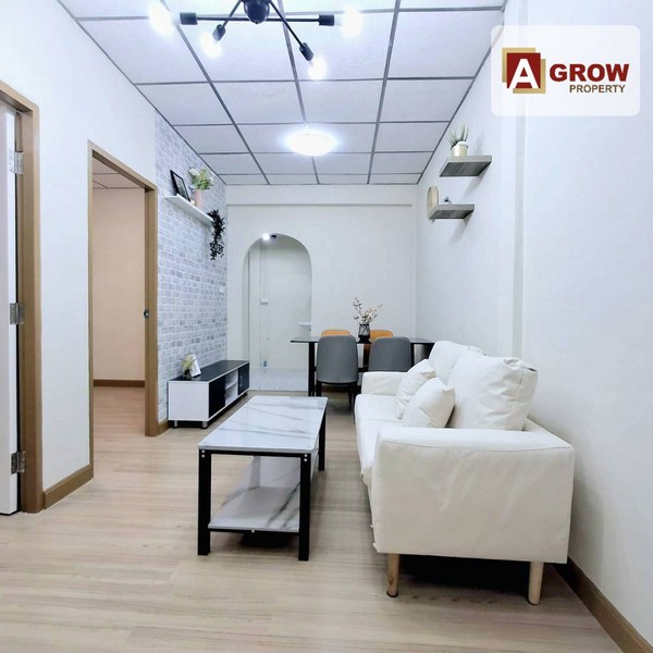 ม. เพชรงาม-แพรกษา ติดโรงเรียนปทุมคงคา บ้านรีโนเวทใหม่สวยงามพร้อมอยู่ สไตล์มินิมอล แถมเฟอร์นิเจอร์พร้อมอยู่