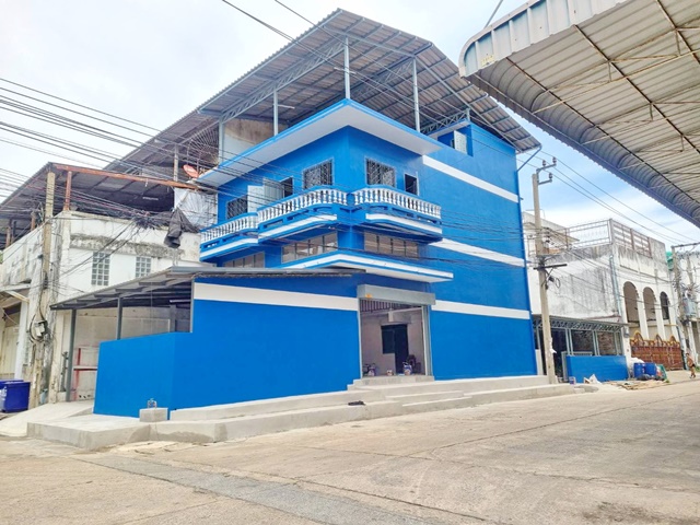 ให้เช่าอาคารพาณิชย์ 4 ชั้นโครตใหญ่ 2คูหา 60ตร.วา.ห้องมุม MRT หลักสอง 2.1 กม.   2-4นอน 3น้ำ เดอะมอลล์ บางแค 2.3 กม.62 ตร.วา.242 ตร.ม. ม.สยาม 5.4 กม. 19,998 b-m แหล่งชุมชน แหล่งช้อปปิ้ง แหล่งศึกษา ถ.กาญจนาภิเษก บางแค เข้าออกได้หลายเส้นทางBiggest 60Sq.wa Commercial 2 Units buildings 4-storey corner room MRT LakSong 2.1km. 2-4bed 3bath community area shopping area The Mall BangKhae 2.3km.62sq.wa.242sq.m. Siam Square5.4 km.educational area for rent 19,998 b-m Kanchanaphisek Road. Bang Khae can enter and exit via many routesแยก บางโคลัดถ.กาญจนาภิเษก บางแคแขวงบางแค เขตบางแค กรุง