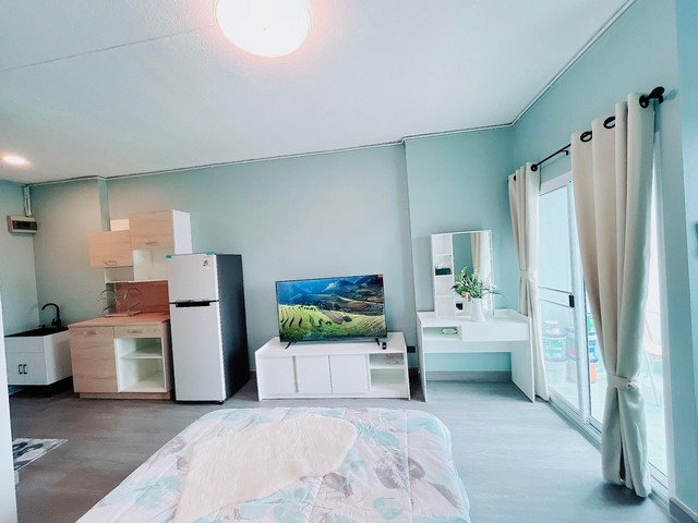 ขายคอนโดมิเนียมบ้านสวนซื่อตรง ห้องรีโนเวท ห้องสตูดิโอขายคอนโดมิเนียมบ้านสวนซื่อตรง ห้องรีโนเวททาสีใหม่ ห้องสตูดิโอ 30 ตารางเมตร ชั้น 8สนใจติดต่อ: วิวิ 0897786964Line-ID:Warichaapornรายละเอียด:- บ้านสวนซื่อตรง คอนโดมิเนียม อาคารเลขที่บ้านสวน 8 (รุ่นพิเศษ)- พื้นที่30 ตารางเมตร อยู่ชั้น 8 ขายเพียง 960000 บาท โอนคนละครึ่ง- 1 ห้องนอน 1 ห้องน้ำ 1 แอร์- ห้องรีโนเวทใหม่ ด่วน ขายโครงการ บ้านสวนซื่�