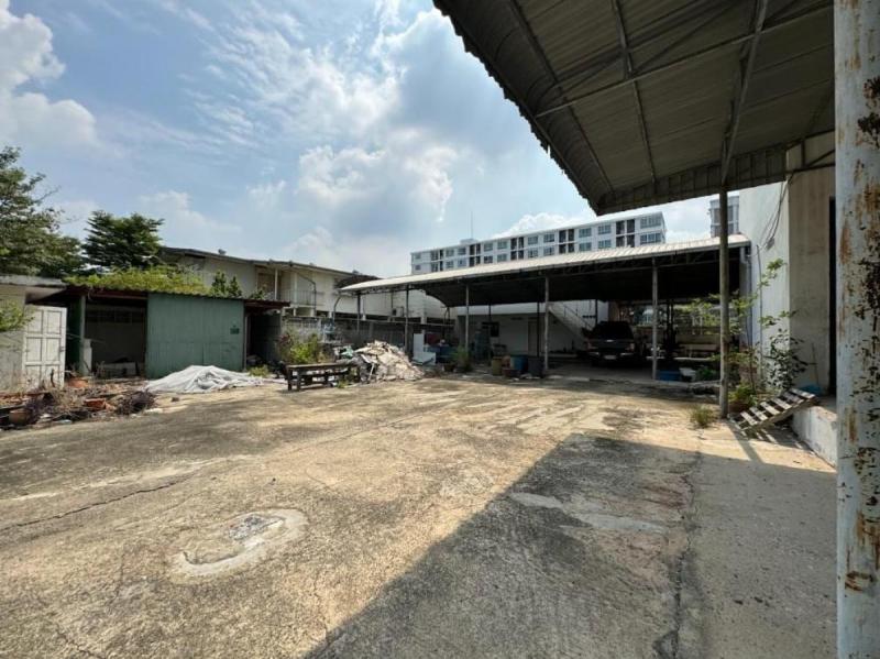 ใหเช่าโกดังพร้อมอาคาร สูง 5 ชั้น ตัวอาคารสามารถทำเป็นออฟฟิศและโกดังสินค้าขนาดใหญ่ พร้อมพื้นที่เปล่า  711 ตร.วา.ถนนเเบริ่ง