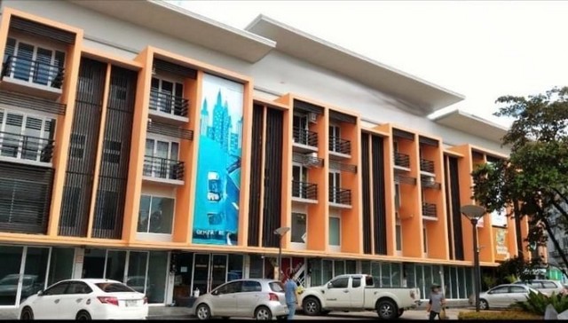 ทาวน์เฮาส์ 3 ชั้น ทำเลทอง ติดวงแหวนรอบ1            