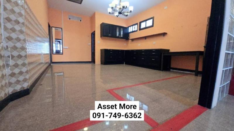 ให้เช่า ทาวน์โฮมหลังมุม เนื้อที่เยอะมาก  45 ตารางเมตรเทียบเท่ากับบ้าน 2 หลัง โครงการ ทาวน์อเวนิว พระราม9  กรุงเทพกรีฑา7  หัวหมาก บางกะปิ /รหัสทรัพย์  67-AMY-TH034•ตำแหน่งสถานที่  :    กรุงเทพกรีฑา 7  หัวหมาก บางกะปิ กรุงเทพมหานคร•ราคาเช่า   30,000 บาทรายละเอียดทรัพย์   oโครงการ ทาวน์อเวนิว พระราม9 (โครงการของแสนสิริ)oที่ดิน 45 ตารางวา (หลังทั่วไป 20 ตารางวา)   oพื้นที่ใช้สอย 180 ตารางเมตรo3 ห