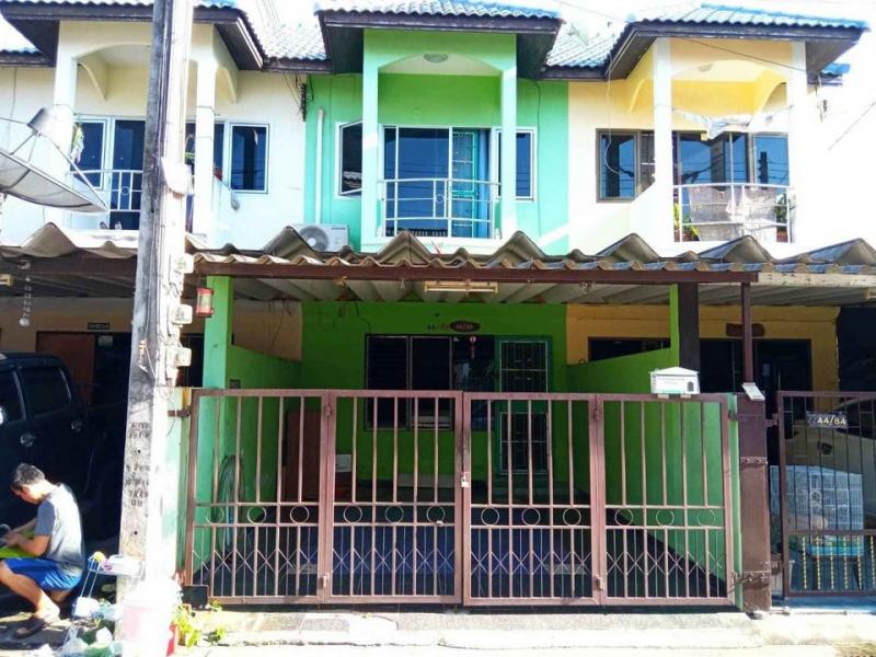 #ขายทาวน์เฮ้าส์ราคาถูกดอนหัวฬ่อชลบุรี081-4590982​✴️ขายบ้านราคาถูกต้องการปิดภาระกับทางธนาคาร✳️ราคา​   1.69​  ลบ‼️​ลดลดเหลือ​ 1.35​  ลบ#ขายทาวน์เฮ้าส์2ชั้น???? เนื้อที่​ 18​ ตรว????2ห้องนอน 2ห้องน้ำ   1 ห้องครัว 1ห้องโถงกว้าง????แถมแอร์​   1​ ตัว????หมู่บ้าน​ดอนเจริญวิลล่า​      (  ต.ดอนหัวฬ่อ​  อ.เมือง)​????ใกล้โรบินสัน สุขประยูร????ใกล้อมตะนครชลบุรี????ใกล้แมคโคร????ใกล้ทางเข้ามอเตอร์เวย์????​พร้อ