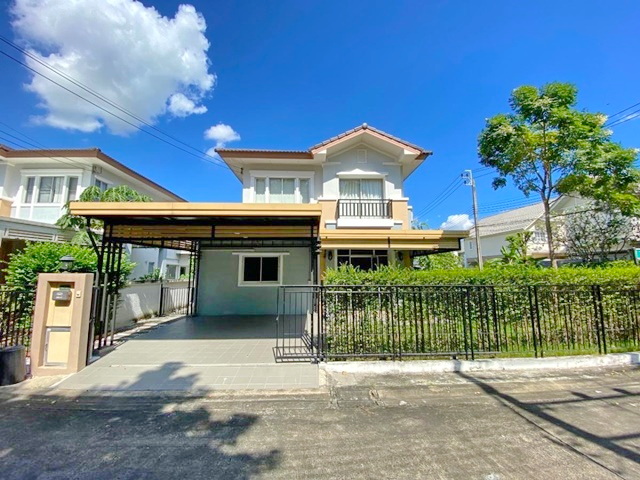 คฤหาสน์หรู 2 ชั้น  หลังมุม จัดเต็มเฟอร์ 4 นอน 4 น้ำ 60 ตร.ว.ตลาดวงศกร สายไหม 0.9 กม. 240 ตร.ม.รร.วัดหนองใหญ่ 0.6 กม รพ.สายไหม 1.2 กม.