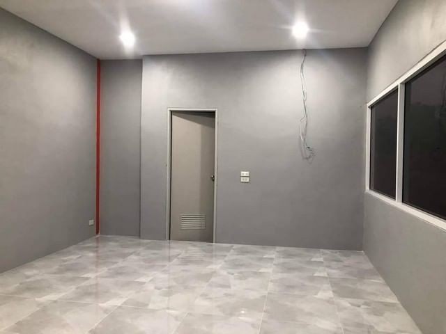 เช่าโกดังสร้างใหม่ใกล้ถนน 331  พร้อมใช้งาน 525 ตารางเมตร อำเภอพนัสนิคม  จังหวัดชลบุรี