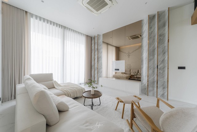 ขายและเช่า บ้านสร้างใหม่ 5 ชั้น พร้อมลิฟท์    ใจกลางเอกมัย เขตวัฒนา  กรุงเทพ