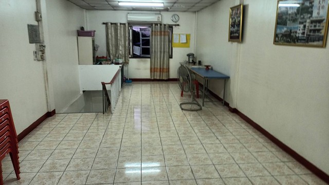 ทาวเฮาส์บ้านเป็ดข่อนแก่น ติดถนนสีหราชเดโชไชย ติดถนนเปิดร้านค้าขายได้ทำเลดีใกล้แหล่งชุมชน