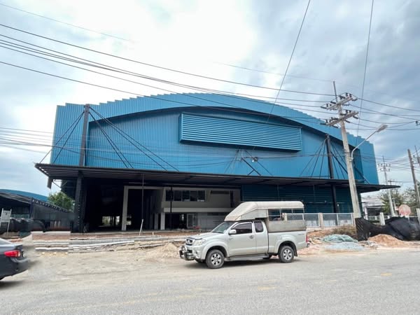 ให้เช่าโกดังโรงงานแหลมฉบังชลบุรี​ พื้นที่ขนาด 9000​ ตรม ​ Freezone​    พื้นที่สีม่วง ​ขอใบอนุญาต รง4. ได้