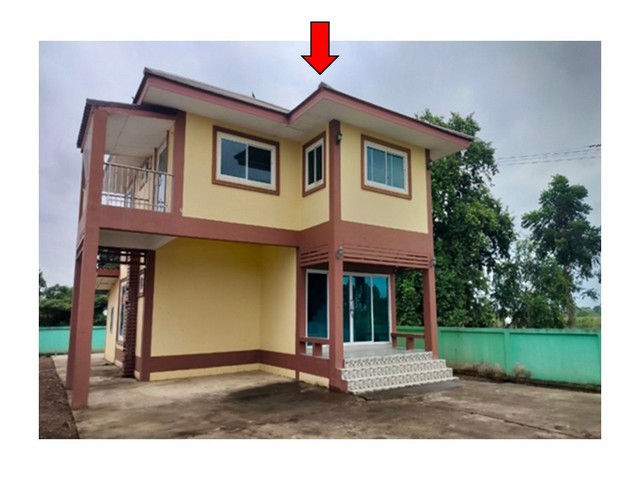   Code ID : PGPCT640006  ราคา  2,950,000  บาท ▸ เนื้อที่ 1 งาน 20 ตร.ว  พื้นที่ใช้สอย 192 ตร.ม.   ▸ 3 ห้องนอน 2 ห้องน้ำ    ▸ 1 ที่จอดรถ   บ้านหันไปทางทิศตะวันตกเฉียงใต้  พิกัดทรัพย์ : https://maps.app.goo.gl/dESiDLNMtQeuyYmB6  สถานที่ใกล้เคียง ▸ใกล้  โรงพยาบาลพิจิตร ▸ใกล้  สถานีรถไฟกรุงเทพ ▸ใกล้  โรงเรียนพิจิตรพิทยาคม ▸ใกล้  โลตัส พิจิตร (ท่าหลวง)  สอบถามเพิ่มเติม / นัดชม โทร. 097-419-5982(พลอย) โทร. 096-932-4624(ออมสิน) Line : @panaya (มี@ด้านหน้า)  ปรึกษาสินเช�