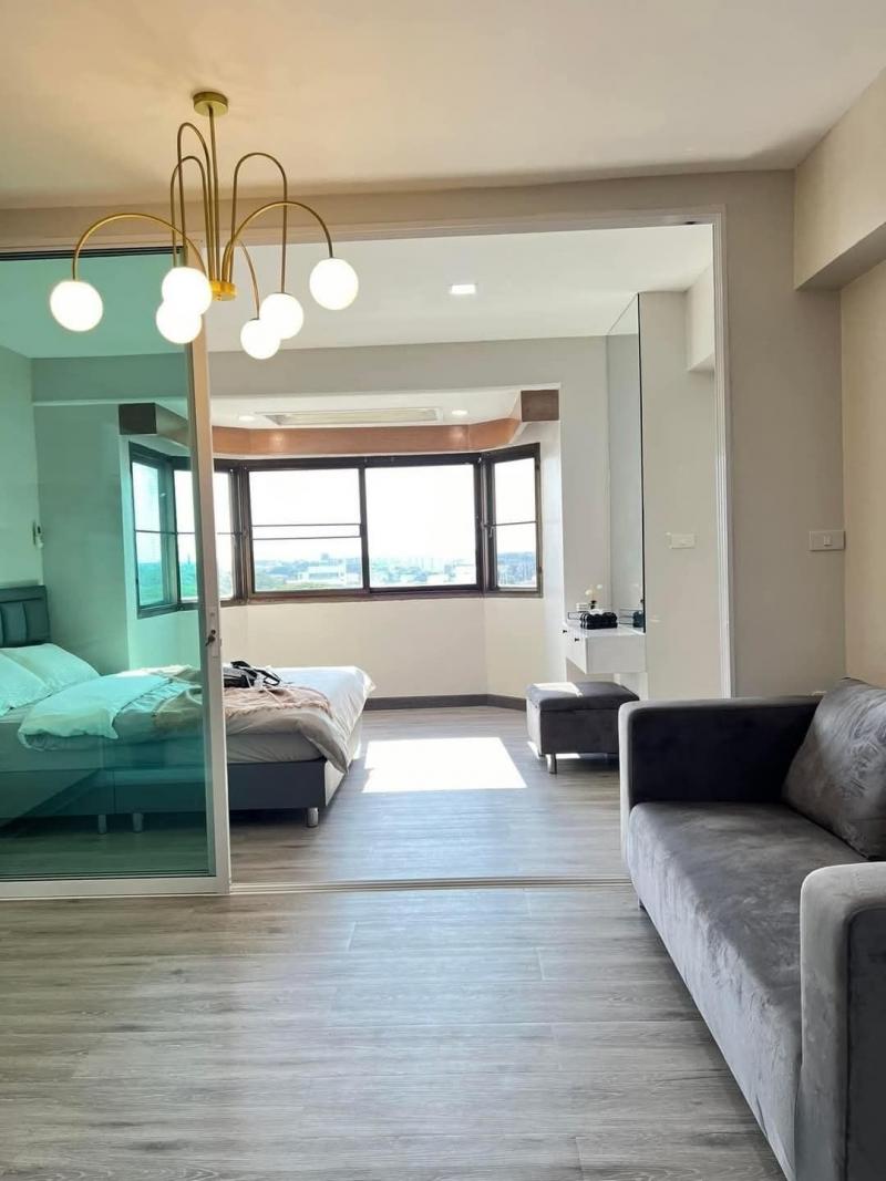 โซนช้างคลาน ขาย 1.59 ล้าน 38.77 ตรม. #ช้างคลานเรสซิเดนท์ วิวภูเขา #เฟอร์นิเจอร์ครบชุด ส่วนกลางดีไม่โทรม #หิ้วกระเป๋าเข้าอยู่เข้าอยู่