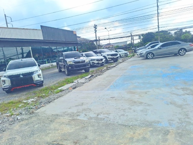 โชว์รูม  8น้ำ 600 ตร.ม. โลตัส กระทุ่มแบน 800ม. โกลบอลเฮ้าส์ กระทุ่มแบน ทำเลดี ติดถนน เหมาะกับเปิดร้านผับ ฟิสเนต  ระหว่างเพชรเกษม พระราม2