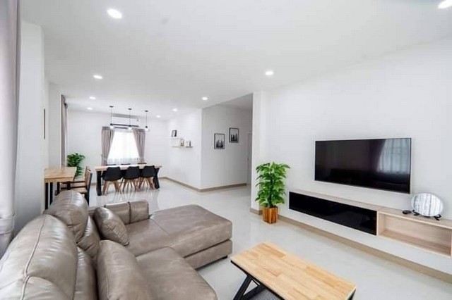 บ้านสร้างใหม่ สไตล์โมเดิร์น ทำเลดี เนื้อที่กว้าง หางดง