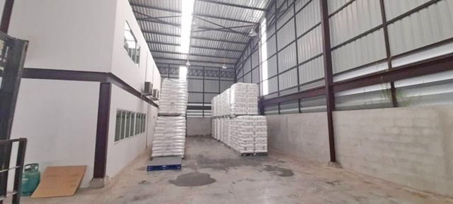 อมตะสปริงคันทรีคลับ1.8กม. ให้เช่า โกดัง ออฟฟิศ 2 ชั้น 3นอน 505ตร.ม.โรบินสัน ไลฟ์สไตล์ ชลบุรี 700ม 155ตร.วา.  6แอร์  ศุขประยูร