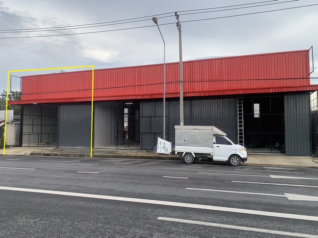 BRA515 ให้เช่าโกดัง ขนาด 172 ตรม. นวมินทร์ ประเสริฐมนูกิจ บึงกุ่ม ติดถนน มีหน้าร้านห้องมุม ใกล้โรงเรียนเลิศล้าติดต่อ : คุณสราวุฒิ Tel. 0994108945 Line : ballwuth โกดังให้เช่า พื้นที่ใช้สอย  172 ตรม.  สร้างใหม่ ห้องมุมุ ติดถนน มีหน้าร้าน- โกดังสูง 6 เมตร - มีห้องน้ำพนักงานชาย/หญิง- มีระบบไฟ 1 เฟสสามารถเข้าออกได้หลายเส้นทาง ใกล้ถนนเกษตร-นวมินทร์ หรือประเสริฐมนูกิจด้านในเป็นพื้นที่โล่งๆเหมา