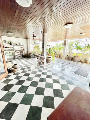 ขายอาคารพาณิชย์ 6 ชั้น 4 คูหาติดกัน 2400 ตรม ริมถนนเจริญรัถ เดินไป ICONSIAM และ ICS Mall ได้ เหมาะทำออฟฟิศ โรงแรมที่พัก โรงพยาบาลหรือคลีนิค