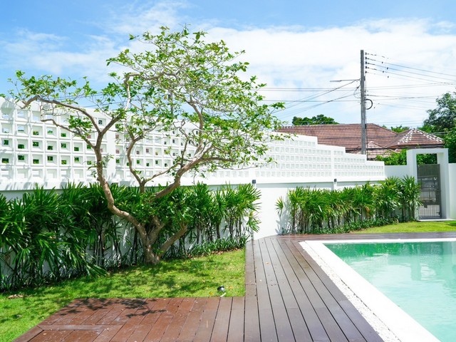 พูลวิลล่าชั้นเดียว ย่านฉลองทำเลทอง  บรรยากาศส่วนตัวสดชื่น ผ่อนคลาย