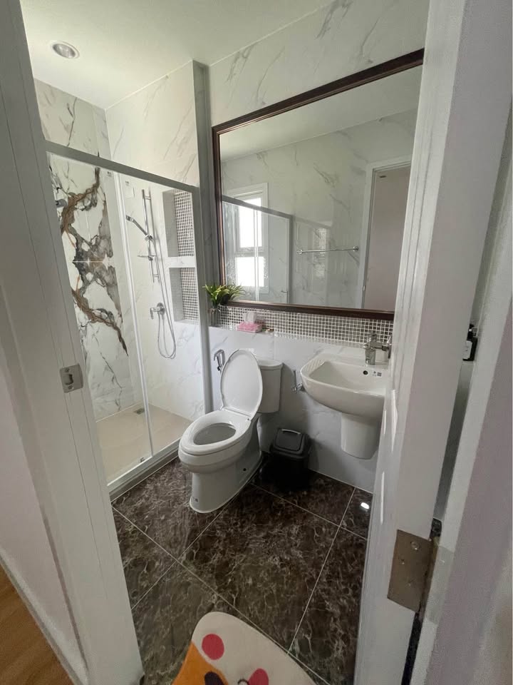 HR2036ให้เช่าบ้านเดี่ยว สวยใหม่ หมู่บ้านแกรนดิโอรามอินทรา-วงแหวน ตกแต่งสวยพร้อมอยู่ เดินทางสะดวก