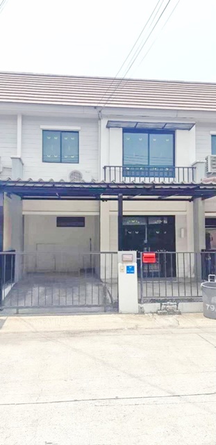 BTSคูคต 2.7 กม.ลำลูกกา คลอง3  ทาวน์เฮาส์ บิ๊กซี ลำลูกกา 2 1.2 กม.ติดถนนใหญ่  2 นอน 20ตร.วา.154 ตร.ม.