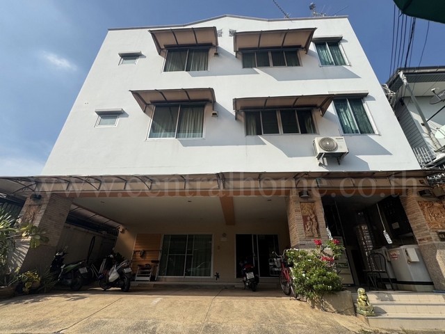 รหัสทรัพย์ : 5873อพาร์ทเม้นท์ 3 ชั้นครึ่ง หมู่บ้านเสนานิเวศน์ 2ที่ตั้ง : ซอยประเสริฐมนูกิจ 27 แขวงจรเข้บัว เขตบางกะปิ กรุงเทพฯ 10230รายละเอียดทรัพย์ - อพาร์ทเม้นท์ 3 ชั้นครึ่ง เนื้อที่ 42 ตารางวา - ห้องชุดใหญ่ 2 นอน 2 น้ำ 1 ครัว 1 โถง- ห้องชุดเล็ก  2 นอน 2 น้ำ 1 ครัว 1 โถง- ห้องเดี่ยว 1 นอน 1 น้ำ- ชั้นล่าง 2 ห้อง ( สามารถเปิดร้านค้าได้)- สิ่งอำนวยความสะดวก :- มีแอร์ทุกห้อง ,ชั้นวาง