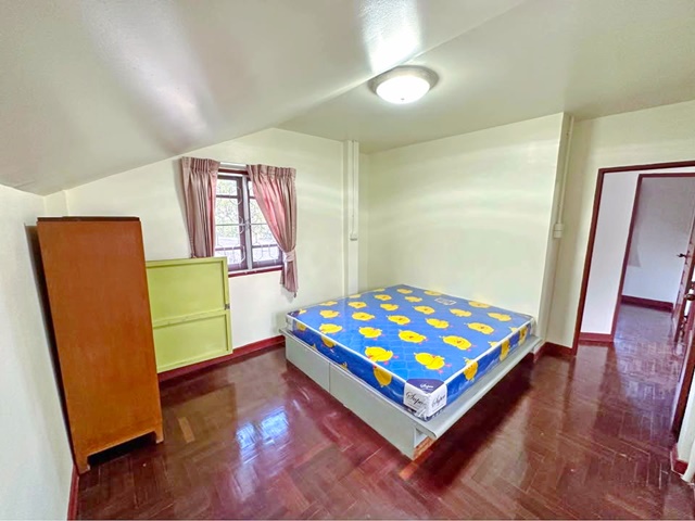 ม.เกษมบัณฑิต ร่มเกล้า 4.5 กม. คุ้มเกล้า 4-8 บ้านศุภาลัย มีนบุรี  พร้อมเฟอร์ 3 นอน 2 น้ำ 52 ตร.วา.244 ตร.ม.ง ตลาดยิ่งเจริญทรัพย์ 3.4 กม.