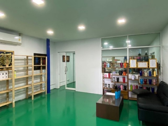 ให้เช่าโกดังคลังสินค้า+ออฟฟิตสร้างใหม่มอเตอร์เวย์-ใกล้สนามบินสุวรรณภูมิ ใกล้ แอร์พอตลิ้ง ทับยาว-ลาดกระบัง  กรุงเทพรหัส AOM 1456โกดังคลังสินค้า+ออฟฟิตสร้างใหม่มอเตอร์เวย์-ใกล้สนามบินสุวรรณภูมิ  ใกล้ แอร์พอตลิ้ง ทับยาว-ลาดกระบัง  กรุงเทพ-พื้นที่เริ่มต้น 300 ตารางเมตร  เดินทางสะดวก -รายละเอียดเพิ่มเติม :- ติดมอเตอร์เวย์-ใกล้สนามบินสุวรรณภูมิ/ใกล้ แอร์พอตลิ้ง- เหมา