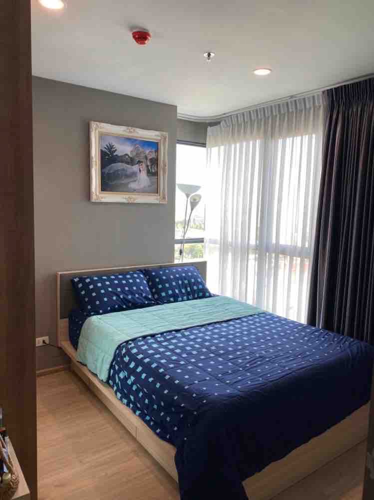 ขายด่วนห้องสวย!! Ideo O2 - 2 ห้องนอน ขนาด 47 ตร.ม. เฟอร์ครบ อยู่ใกล้ BTS บางนาราคาเพียง 4,800,000 บาท  ✅ โอนคนละครึ่ง*รายละเอียดห้อง*-ชั้นที่ : 21 -พื้นที่ใช้สอย : 47 ตรม-ตึก B-ห้องนอน : 2 ห้อง ห้องน้ำ : 1 ห้อง* สิ่งอำนวยความสะดวก ขายพร้อมมีเฟอร์นิเจอร์  เครื่องใช้ไฟฟ้า ครบ มีเครื่องซักผ้า* จุดเด่นน่าสนใจBTS รถไฟฟ้าบางนา BTSรถไฟฟ้าอุดมสุข BTSรถไฟฟ้าแบริ่ง ทางด่วนบางนา อัคนาทพลาซ่า สยามพาราไดซ์ไน