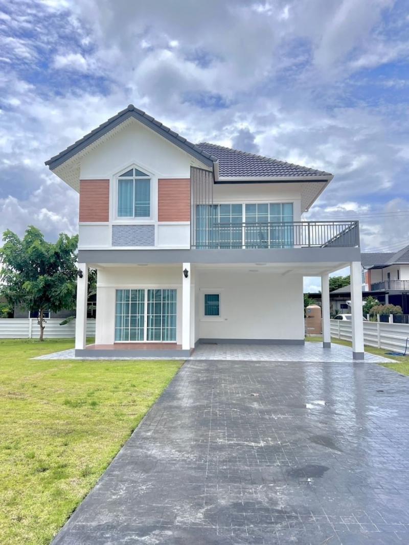 คุ้มสุดๆ ขายเพียง 4.9 ล้าน 189 ตรว. 4 นอน 3 น้ำ ป่าไผ่ สันทราย เนื้อที่กว้างขวาง เฟอร์นิเจอร์ตามรูป บ้านใหม่ ตกแต่งสวย พร้อมเข้าอยู่ได้เลย