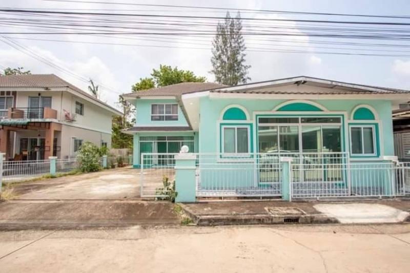 ให้เช่า 35,000 บาท/เดือน เนื้อที่ 104 ตรว. 4 นอน 4 น้ำ สันกลาง สันกำแพง บ้าน 2 ชั้น เฟอร์นิเจอร์ครบ บ้านสภาพดี ปรับปรุงใหม่ทั้งหลัง