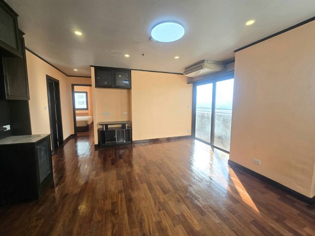 condo คลองจั่น เพลส ใกล้กับ ถนนสุขาภิบาล 2 2190000 thb  66ตรม Hot!! กรุงเทพ