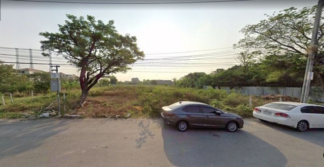 ขายที่เปล่าซอยโยธินพัฒนา 3แยก2   ถนนประดิษฐ์มนูธรรม (ที่ดินอยู่ตรงสนามไดร์กลอฟ์)