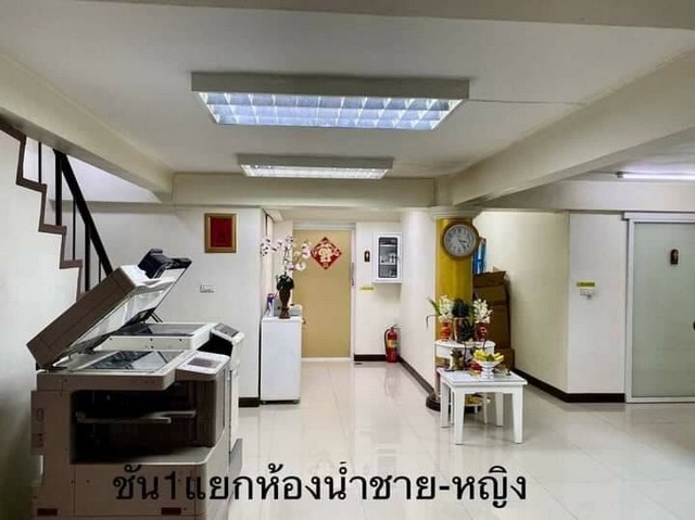 ขายอาคารพาณิชย์ สุขุมวิท22 ติดถนน ตกแต่งใหม่ มีที่จอดรถ   ที่ตั้ง: สุขุมวิท22 แขวงคลองเตย เขตคลองเตย กรุงเทพ 10110