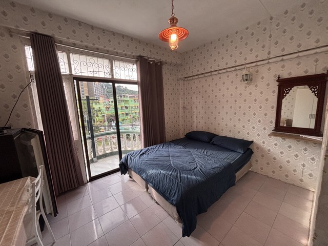 ขายด่วนๆ หอพักณิชา ถนนทัพพระยา พัทยาใต้ ติดถนนใกล้สะพานแหลมบาลีฮาย walking street