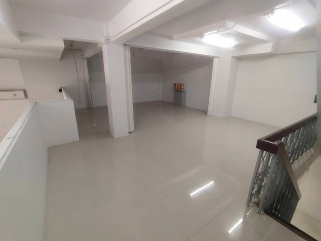 รหัสทรัพย์ R3213 ให้เช่า อาคารพาณิชย์ 4ชั้น+ดาดฟ้า ริมถนนพระราม 3 นางลิ้นจี่ ทำเลดี