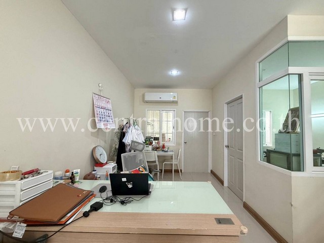 ทาวน์โฮม โกลเด้น ทาวน์ วิภาวดี - แจ้งวัฒนะ ราคาถูกสุดในโครงการ