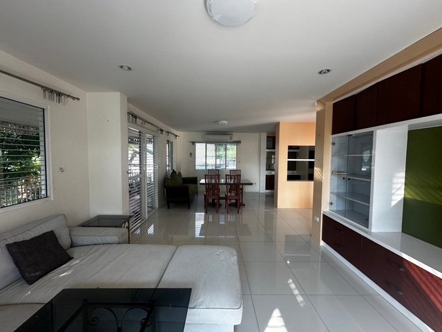 Vายและให้เช่าบ้านเดี่ยว 2 ชั้น ติดรพ.กรุงเทพ ระยอง พร้อมเฟอร์นิเจอร์ครบ