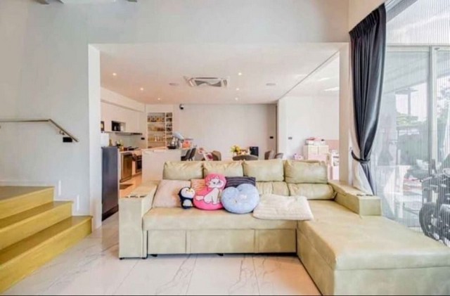 พูลวิลล่าหรู สไตล์โมเดิร์น สันทรายน้อย สันทราย