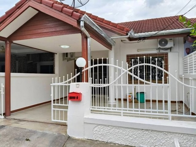 AOM 1476 หลุดจองด่วนๆๆ ทาวเฮ้าส์เช่า 18,000 บาท เดือน2 นอน 1 น้ำ เขาตาโลบ้านจริงสวยและสวยกว่ารูปมากเพิ่งลงแอร์ใหม่ 3 ตัว เฟอนิเจอร์ใหม่ พิกัดเขาตาโลติดต่อขอรูปและรายละเอียดเพิ่มเติม  สนใจนัดชมสถานที่จริงContact คุณต๋อม 081-925-2443   คุณต๋อย 086-542-7078LINE 081-925-2443   LINE 086-542-7078 อสังหาริมทรัพย์ ยินดีรับฝากขาย-เช่า อสังหาริมทรัพย์ทุกชนิด