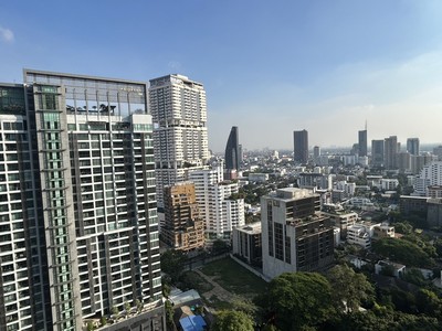 ชั้นสูง Private Lift และ Pet Friendly !! ขายคอนโดหรู ดิ เอสเทลล์ พร้อมพงษ์ โครงการระดับไฮเอนด์จาก Raimon Land  ชั้น 23 ,130.45 ตร.ม.