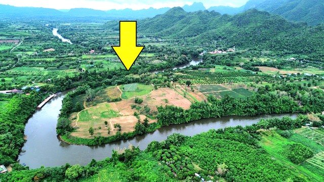 ขายที่ดินติดแม่น้ำแควน้อย กาญจนบุรี หน้าน้ำกว้าง 1 กิโลเมตร ***ขายราคาไร่ละ 1 ล้านบาท *** ( มีเนื้อที่ดิน 115-2-78 ไร่ )  ขายยกแปลง ขายที่ดินไทรโยค กาญจนบุรี ติดแม่น้ำ แควน้อย 115 ไร่ วิวสวย หน้าน้ำโค้งกว้างสวย 180 องศา ฮวงจุ้ยดี บรรยากาศดี ใกล้น้ำตกไทรโยคน้อย ใกล้ถนนแสงชูโต  ที่ตั้งที่ดิน  :  ตำบล วังกระแจะ อำเภอไทรโยค กาญจนบุรี 71150ขายที่ดิน เนื้อที่ดิน  115-2-78 ไร่  อ. ไทรโยค  จ.กาญจน