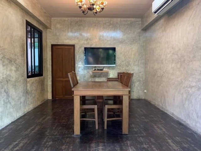 ให้เช่าพูลวิลล่านอกโครงการ ใกล้ร้านเสน่ห์ชายน้ำ สารภี