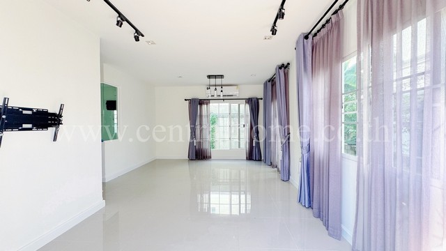 บ้านแฝด โกลเด้น นีโอ ลาดพร้าว - เกษตรนวมินทร์ ซ.สุวรรณนิเวศน์