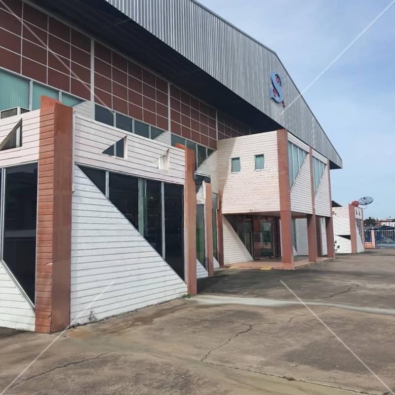 #ให้เช่าโรงงานชลบุรี#ให้เช่าโรงงานคลังสินค้า????พื้นที่ขนาด 3,000 ตรม???? ผังม่วงลาย????สามารถขอใบอนุญาต รง.4ได้ ????โซนนิคมอุตสาหกรรมอมตะซิตี้????คลองตำหรุ อำเภอเมืองชลบุรี ชลบุรี✴️รายละเอียด✴️-พื้นที่โกดังขนาด 3,000 ตรม_หลังคาสูง 12 เมตร-พื้นรับน้ำหนักได้3-5ตัน-ไฟฟ้า 250 KVA-ผังม่วงลาย -​สามารถขอใบอนุญาต รง.4 ได้-รถใหญ่เข้าออกได้สะดวก????​สถานที่ใกล้เคียงห่าง wha36 15 kmห่างท่าเรือ 30 km????ท