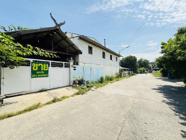 ขายที่ดินพร้อมสิ่งปลูกสร้าง อ. กระทุ่มแบน ทำเลดีเดินทางสะดวก