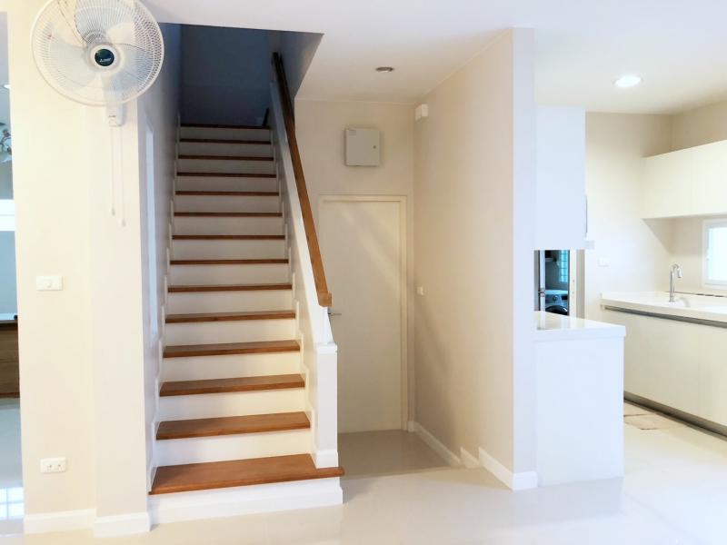 ขายบ้านเดี่ยว2 ชั้น มัณฑนา พระราม9 ศรีนครินทร์ กรุงเทพกรีฑาซอย 7