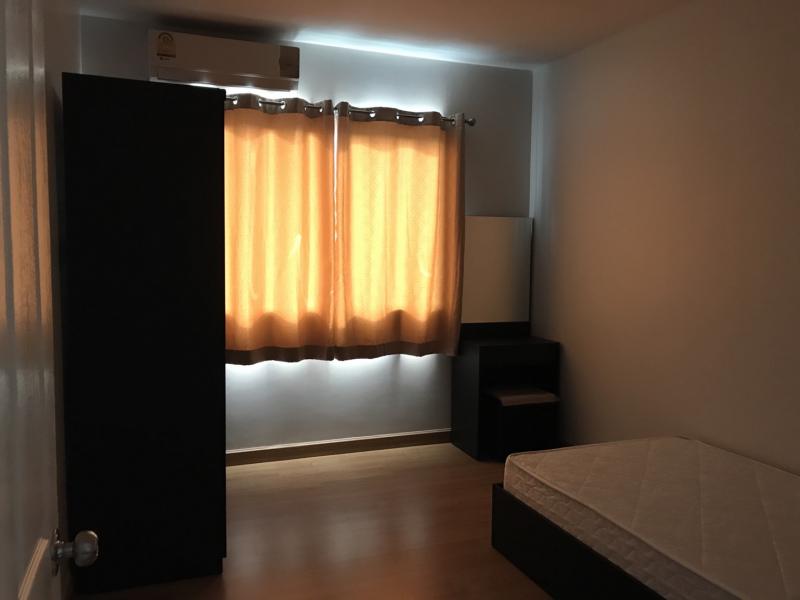 ขายคอนโด ศุภาลัย ปาร์ค อโศก-รัชดา ทำเลดีติดถนนใหญ่ ใกล้รถไฟฟ้าใต้ดิน  MRT พระราม9