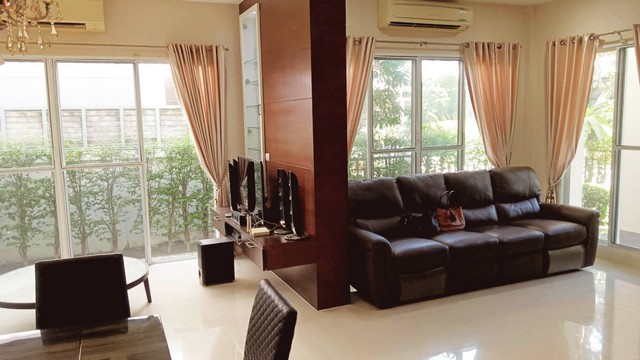 บ้าน บางกอกบูเลอวาร์ด เทพารักษ์ – วงแหวน 4Bedroom4ห้องน้ำ 9400000 B. ไม่ไกลจาก เมกะ บางนา คุ้มค่าคุ้มราคา ตกแต่งสวย, สภาพดี, ขายพร้อมเฟอร์นิเจอร์